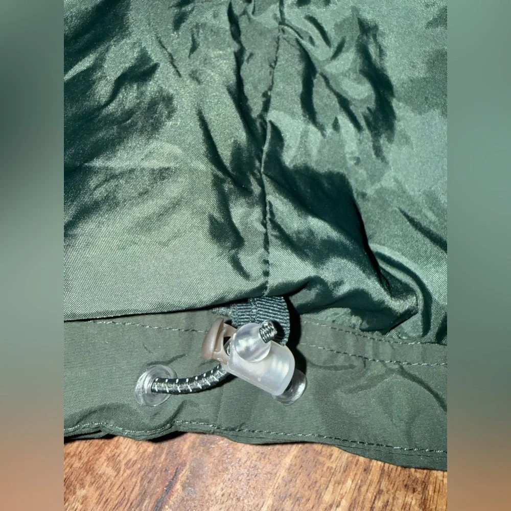 L.L. Bean. Mountain Classic Rain Jacket. Forest Green. Size large.